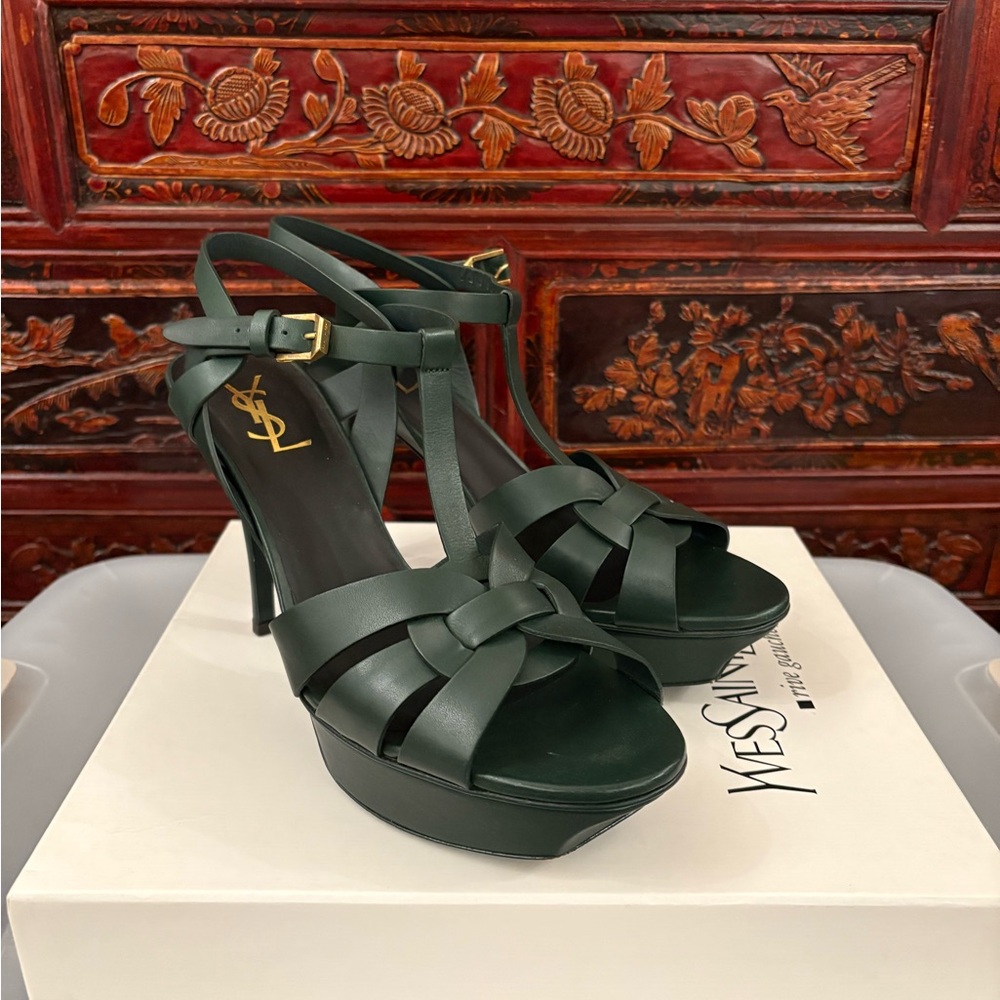 YVES SAINT LAURENT YSL Tribute Platform Sandal, Green, size 40